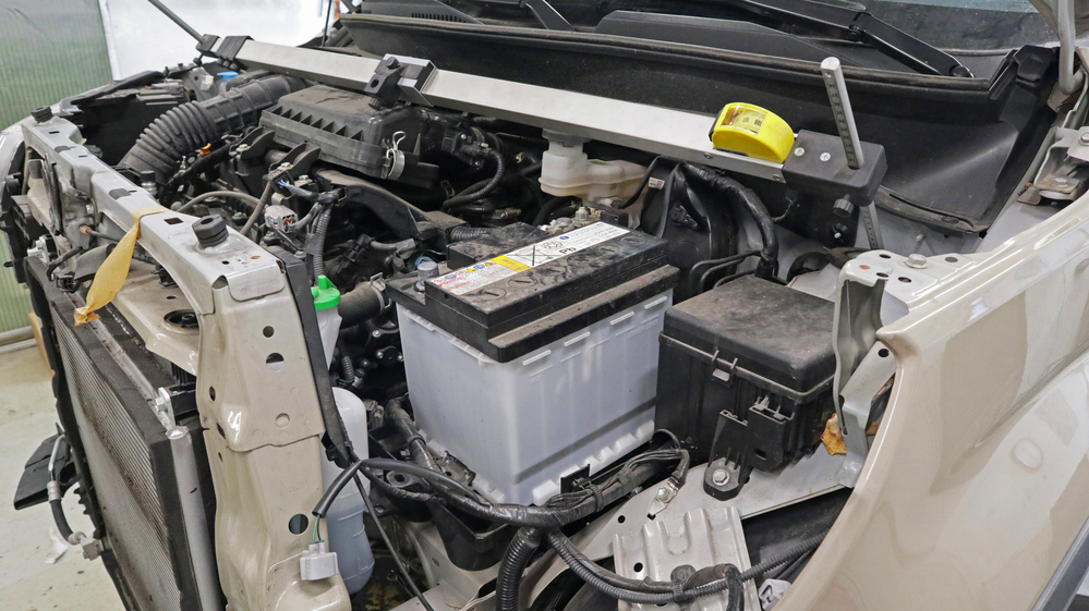 homlokfal_csere_karosszeria_javitas